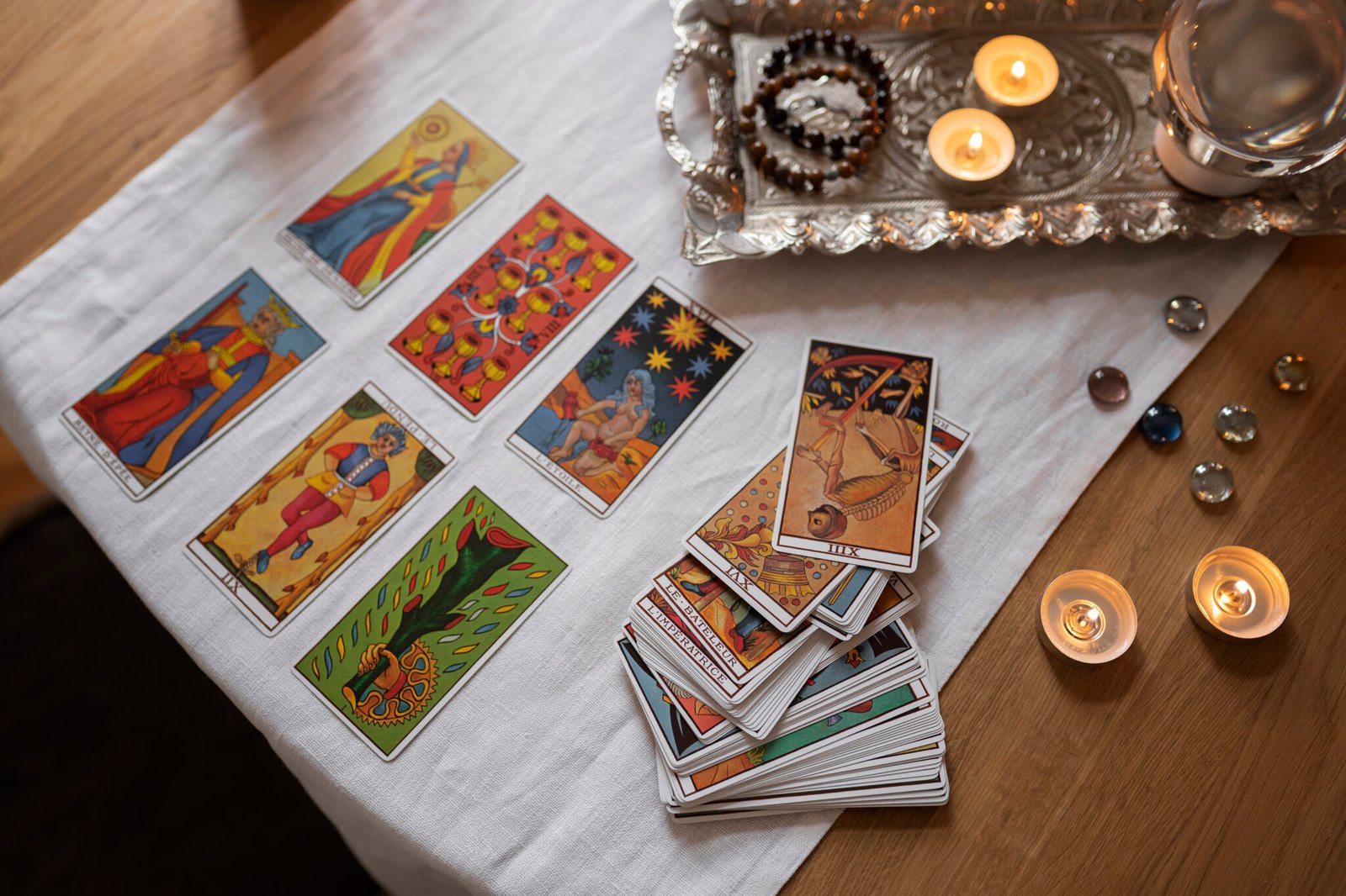 Tarot cards reder